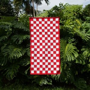 THE CHECKERED SHORELINE MAT